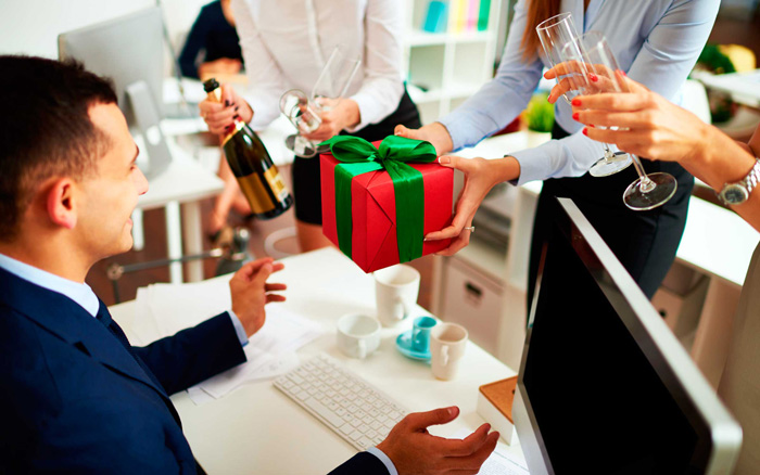 employees birthday gift ideas